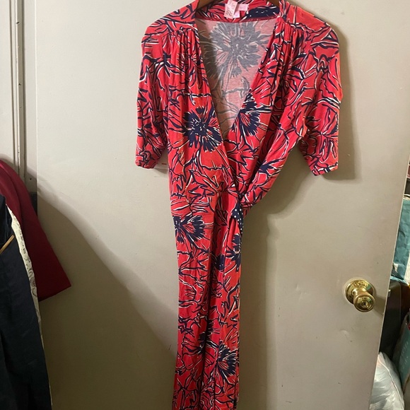 Lilly Pulitzer Dresses & Skirts - Lilly Pulitzer short sleeve wrap dress